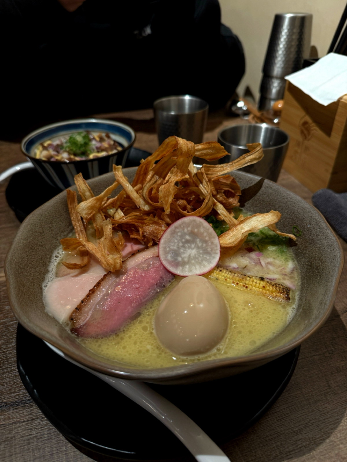 麵屋鶴立 のレストランの写真：鶴立雞白湯拉麵 $360
推薦指數：4.5&#x2F;5 by阿波卡 