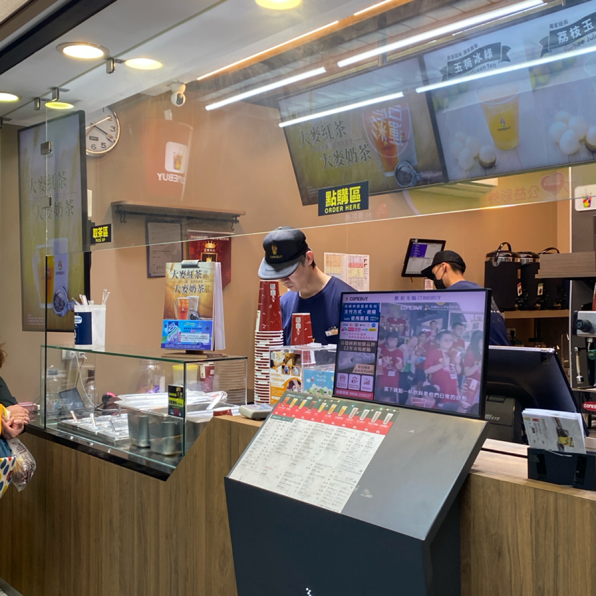 COMEBUY 亞東科大店 の雰囲気の写真： by阿鈴s食 