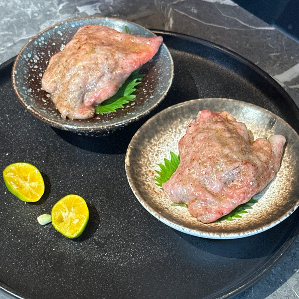 Meal image of 燒肉擔當 台南: 蓋上後的牛肉壽司 shot by Luna一枚小吃貨
