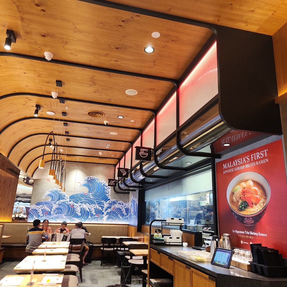 Le Shrimp Noodle Bar の雰囲気の写真： byblacktaiko 