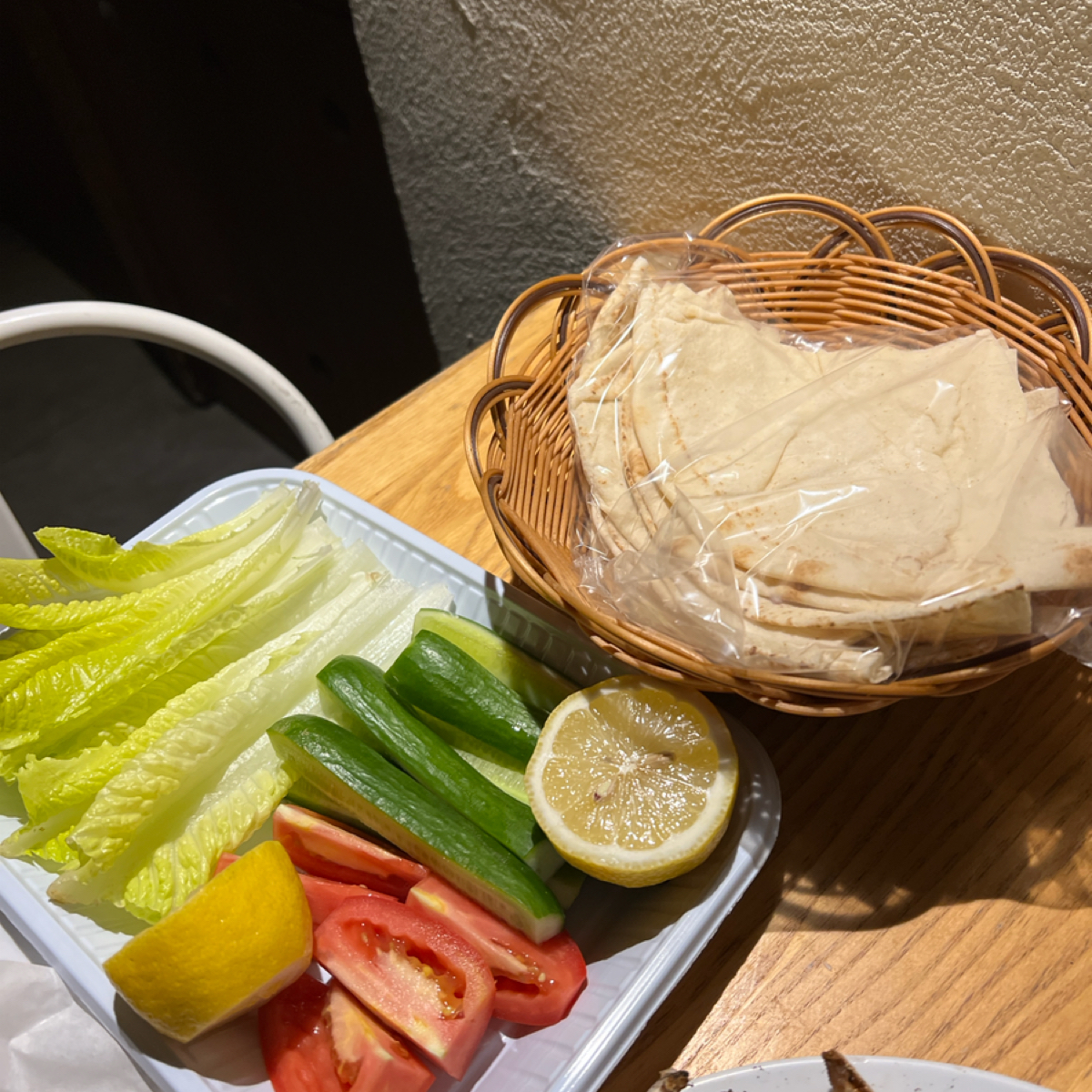 Meal image of Bu Tafish: Sides shot by Deltfly