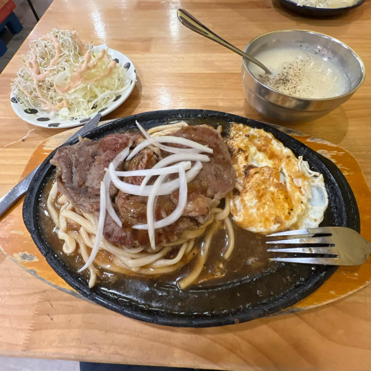 Meal image of NT牛排:  shot by LESTER