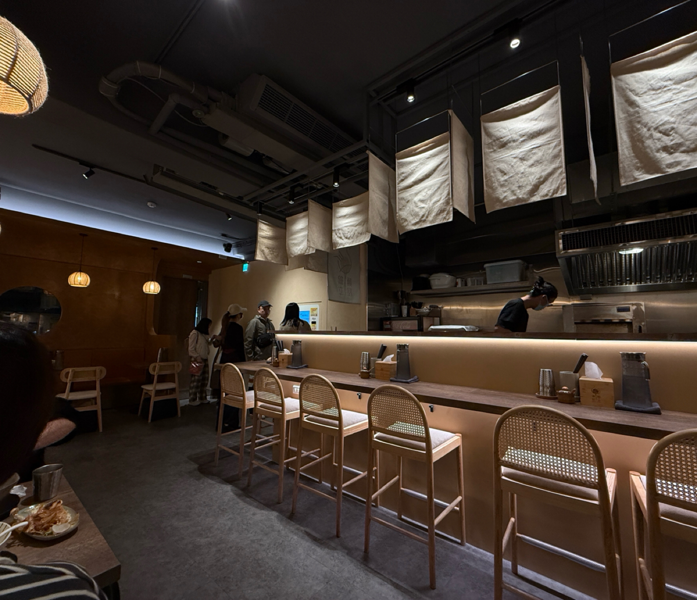 麵屋鶴立 の雰囲気の写真： by阿波卡 