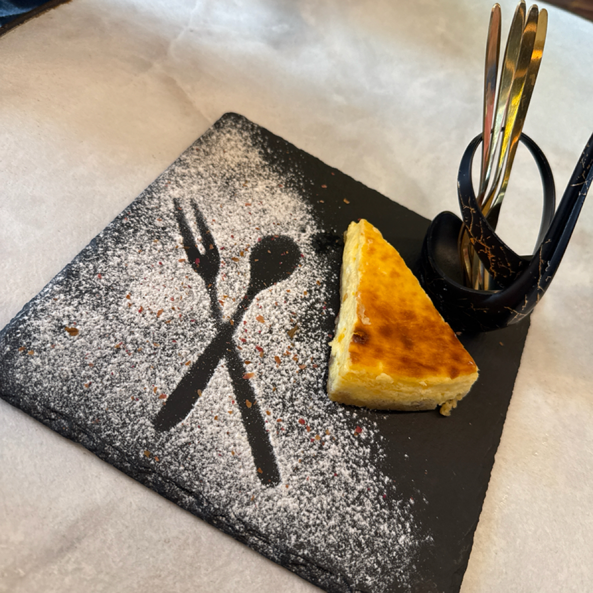晴朗餐廳X Chill Lounge 頭城店 のレストランの写真： byyuxiao 
