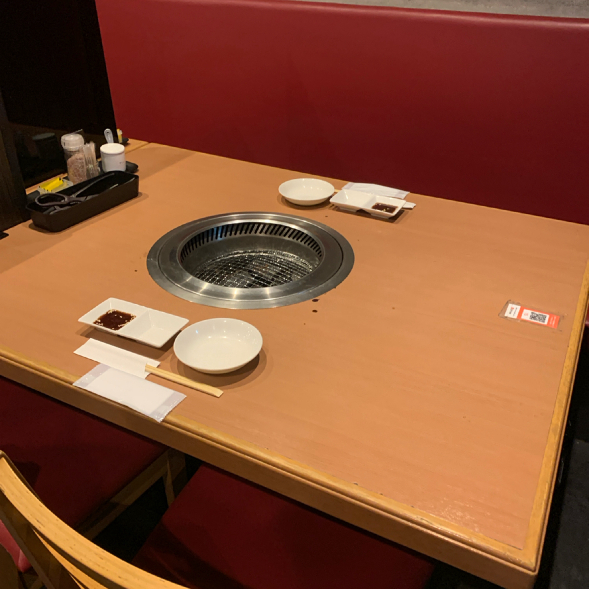 Vibe image of 焼肉キョロちゃん 池田店: テーブル shot by shoko
