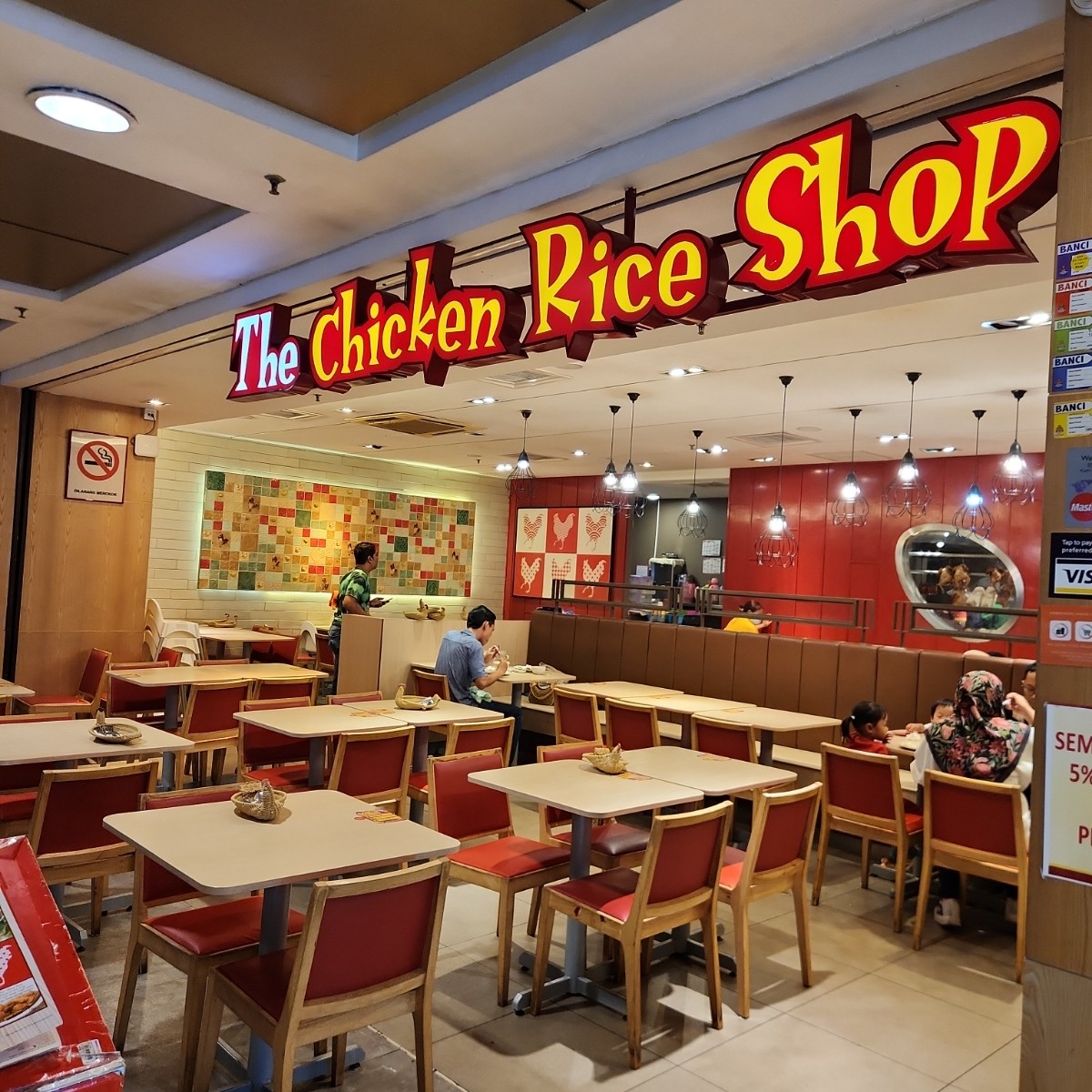 Vibe image of The Chicken Rice Shop @ Berjaya times square: Entrance shot by blacktaiko