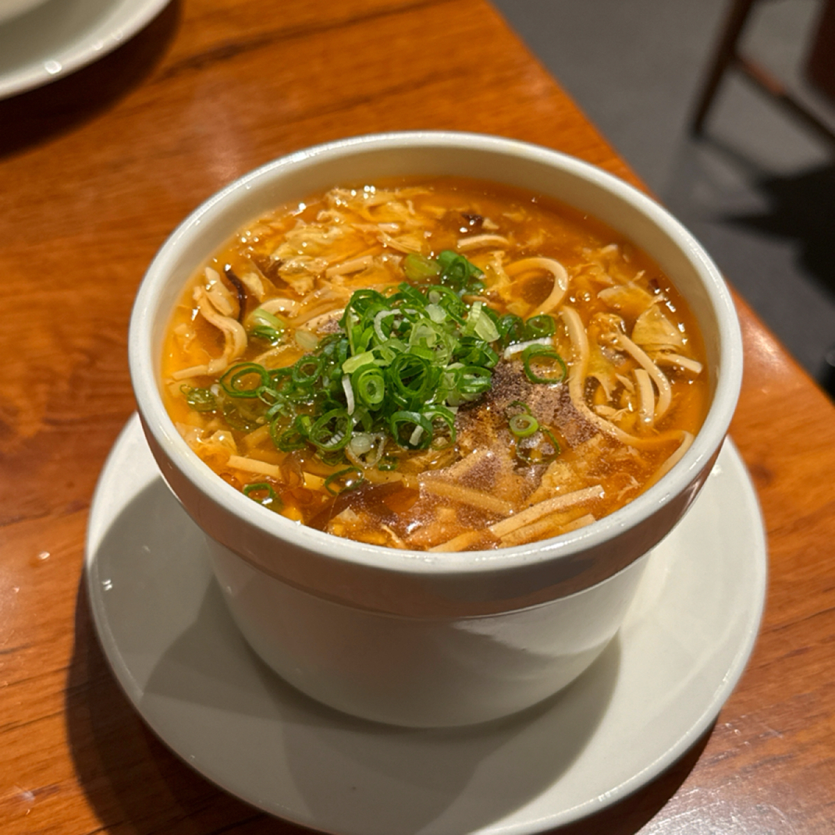 鼎泰豐 天母店 のレストランの写真：酸辣湯 小（$120） byAna 