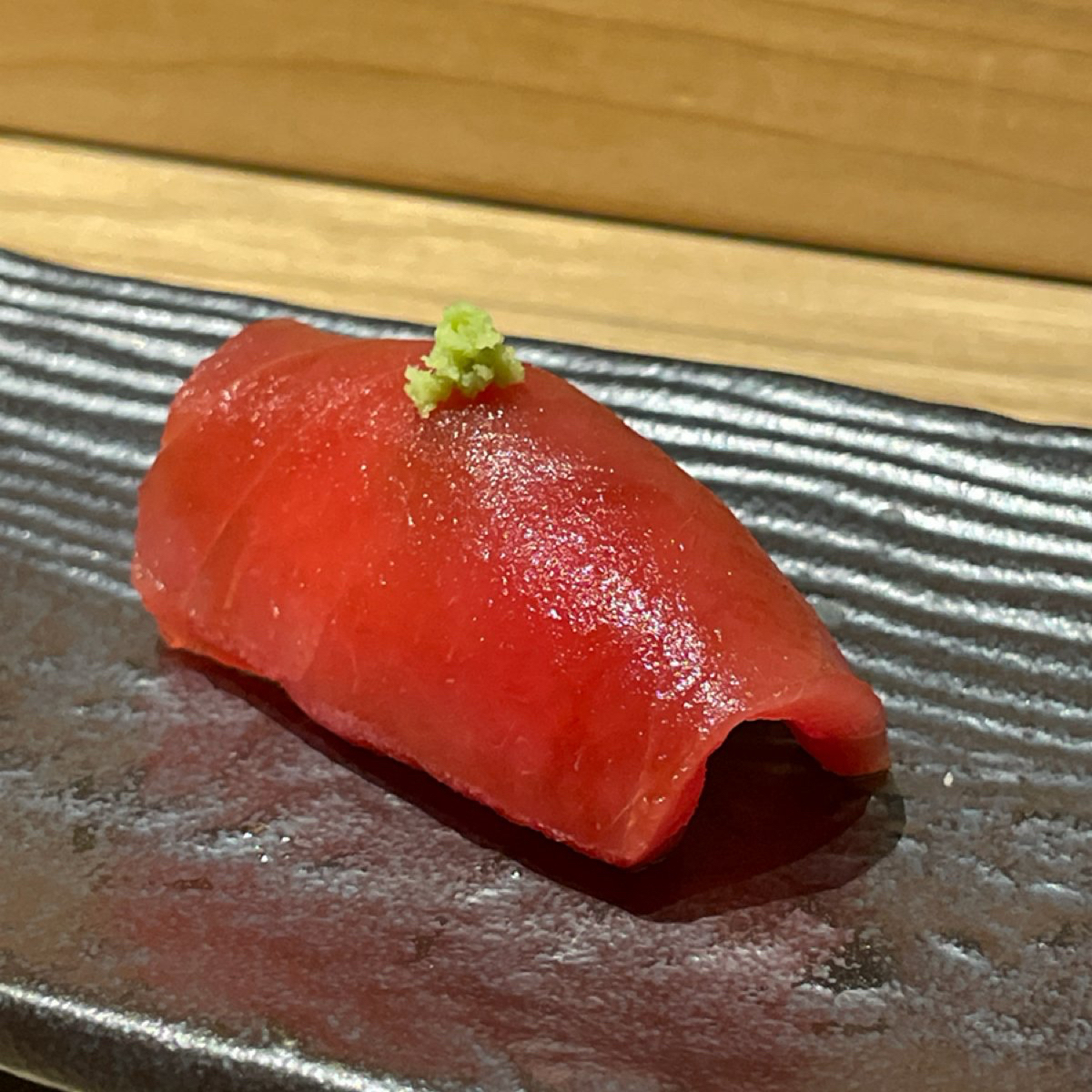 仁壽司 のレストランの写真：📍第二品：東港黑鮪魚 握壽司
🌕🌕🌕🌕🌑
油質適中，魚肉偏軟嫩有口感，並不是高級的黑鮪魚 byFreddy Liu 