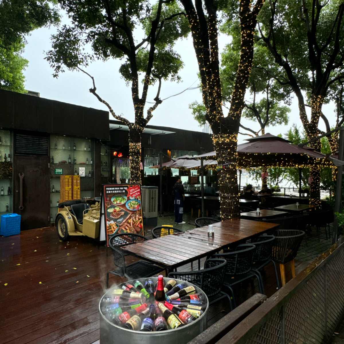 Vibe image of 1886德国汽车餐厅 陆家嘴滨江店:  shot by 不能被老婆發現