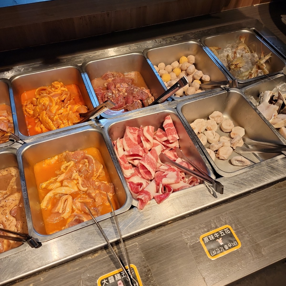 Vibe image of 豬對有韓式烤肉吃到飽 台中逢甲店:  shot by Leo