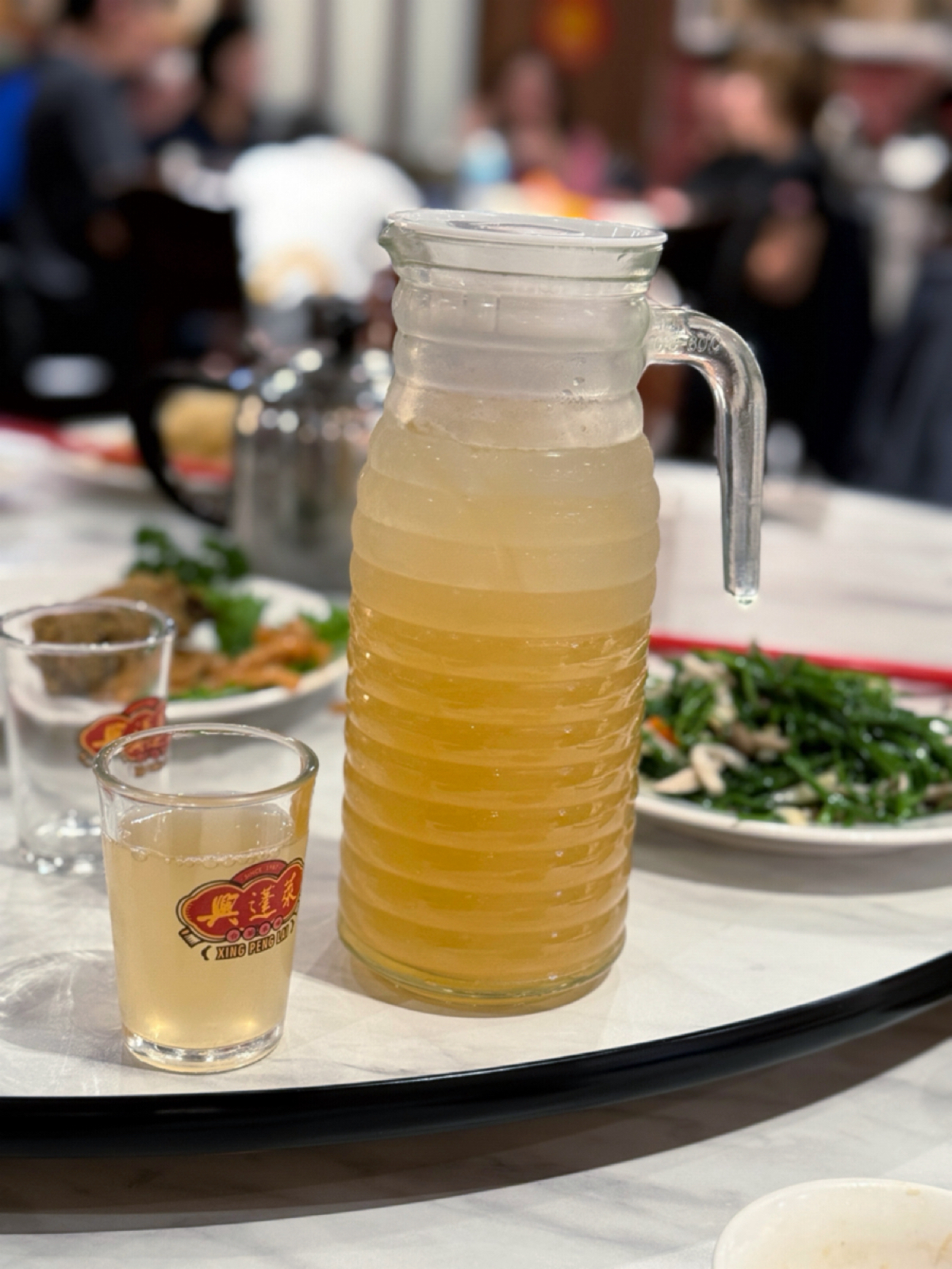 Meal image of 興蓬萊台菜餐廳 大葉高島屋店: 店裡限定販賣的檸檬蜂蜜茶（壺）
非常沁涼解膩 shot by 阿波卡
