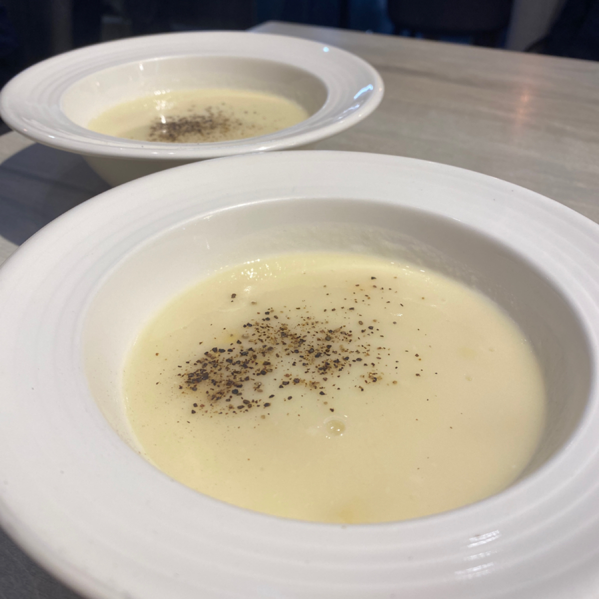 Otto Pasta Classic傳統義式餐館 的餐點圖片：可無限續的濃湯 由小羊的食記 JFGT 拍攝