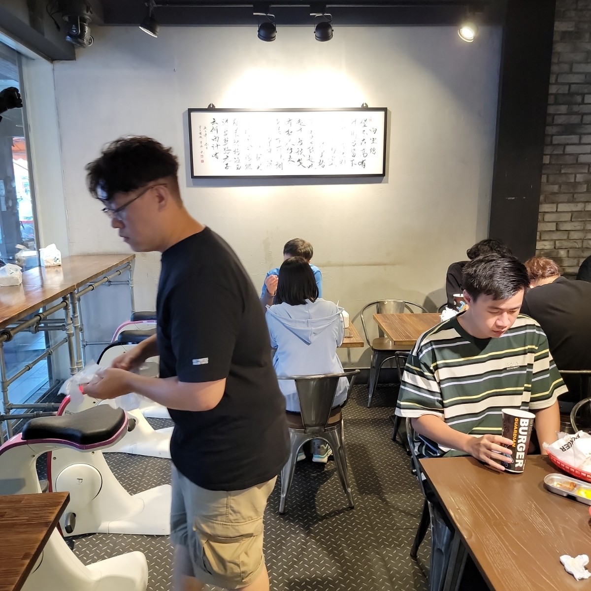 堡彪專業美式漢堡 的外觀氛圍圖片： 由Leo 拍攝