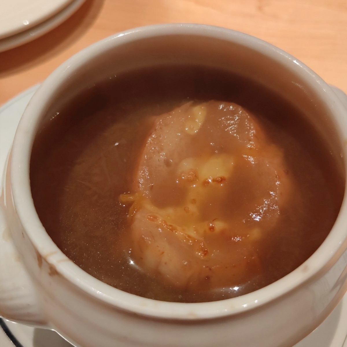 義式屋古拉爵 南港中信店 的餐點圖片：起司洋蔥湯 由雷姆踩點筆記 拍攝