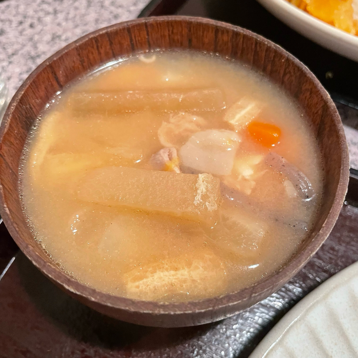 Meal image of Saffron Saffron: 定食附的味噌湯 shot by 乃子過日子