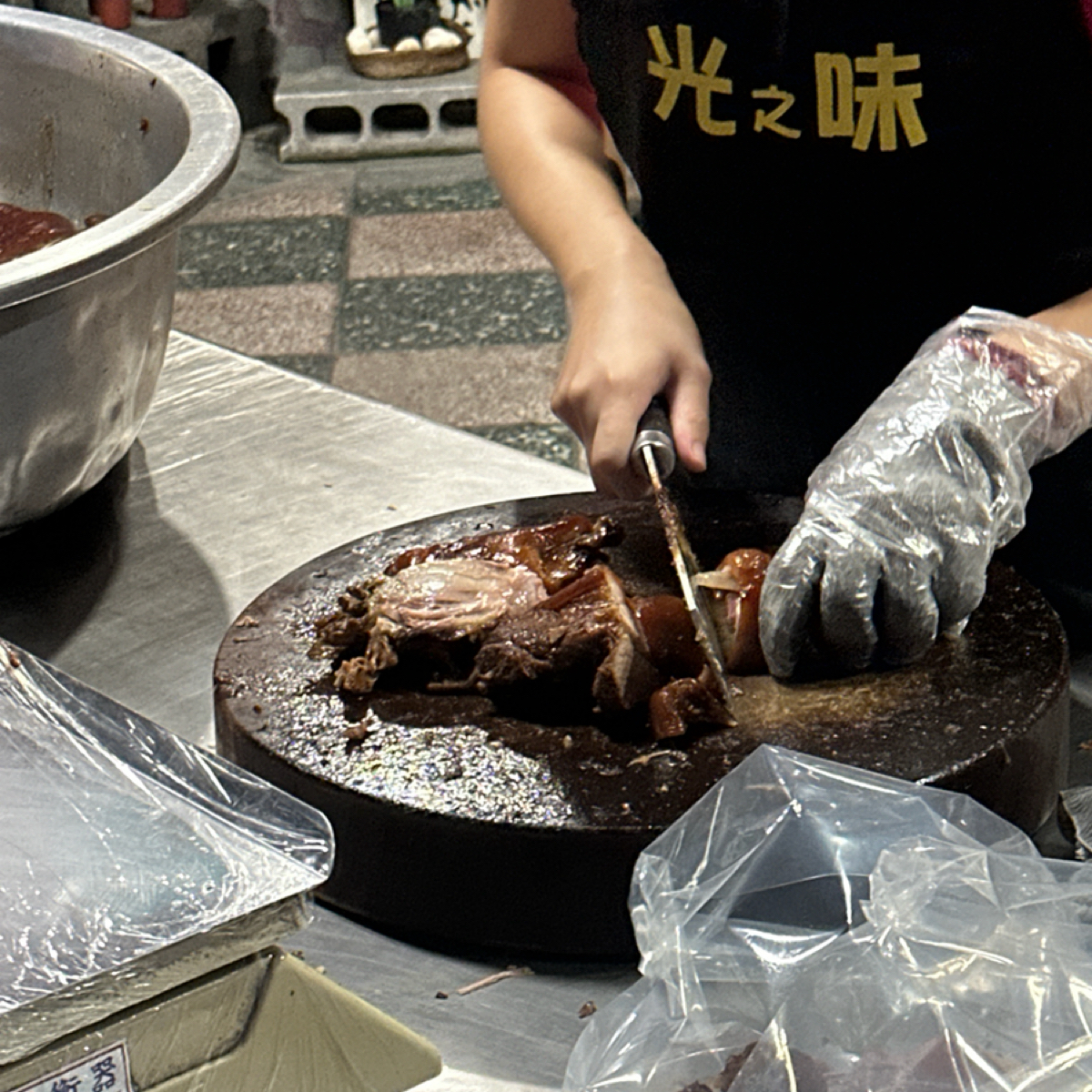 Vibe image of 光之味客家風味創意料理: 外面切豬腳可以直接購買 shot by Luna一枚小吃貨
