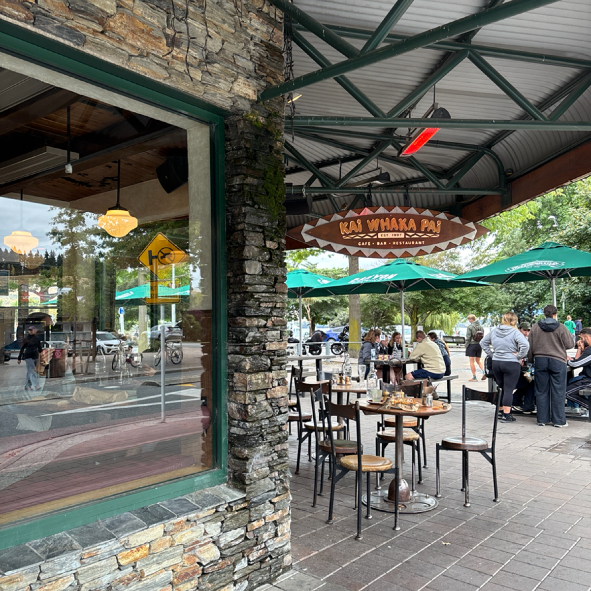 Vibe image of Kai Whakapai Eatery &amp; Craft Beer Bar:  shot by BW