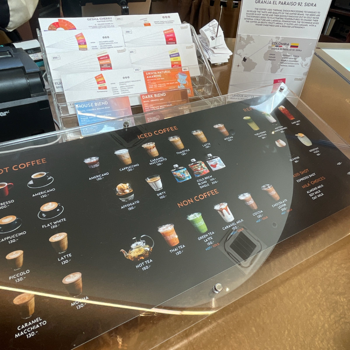 Menu image of Rolling Roasters - Ekamai: 配圖的菜單好棒 shot by 小藍的美食心得報告