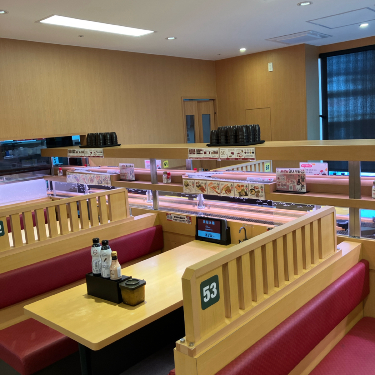 壽司郎（台南西門店） の雰囲気の写真：內用環境 byGG 
