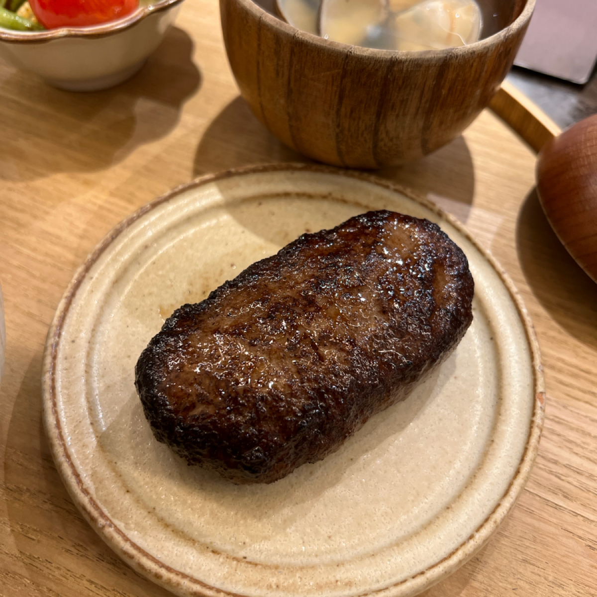 Meal image of Jimmy on the road 居米先生在路上: 溫體牛肉漢堡排 shot by chia