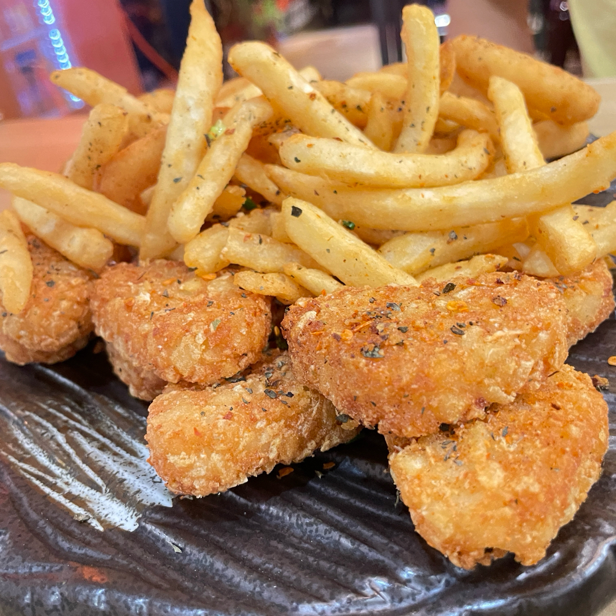 社畜微醺餐酒館 小巨蛋店 のレストランの写真： byDixon 