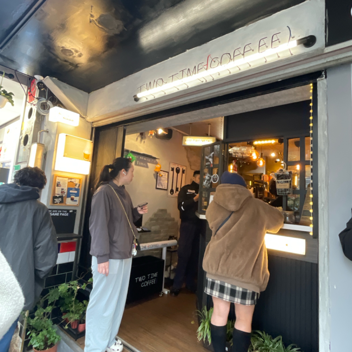 TWO TIME COFFEE の雰囲気の写真： bymio 