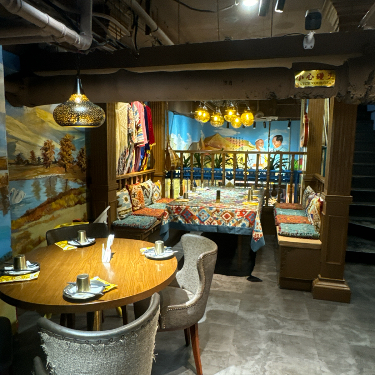 Vibe image of 盾亚新疆餐厅 （松江万达广场店):  shot by 不能被老婆發現