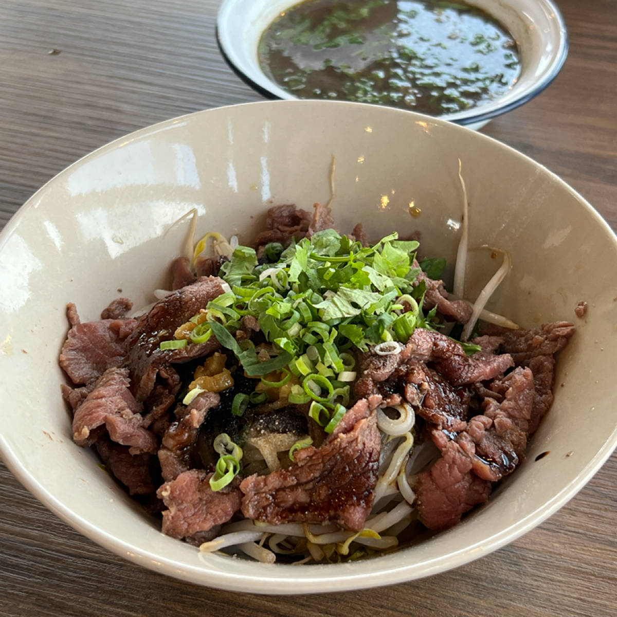 Meal image of 大城老船麵  大立旗艦店:  shot by Kevin