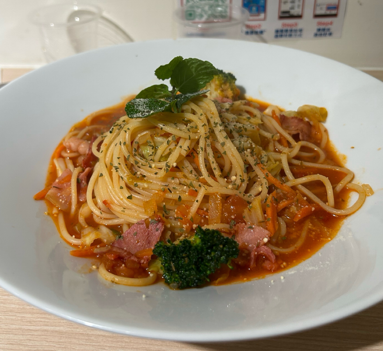 Meal image of House 家 pasta 三峽中華店: 紅醬培根義大利麵加麵（$125） shot by ching