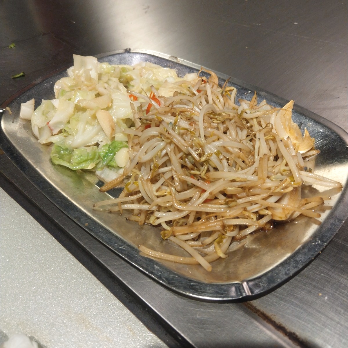 Meal image of 芝林鐵板燒: 加辣的青菜 shot by IN老師