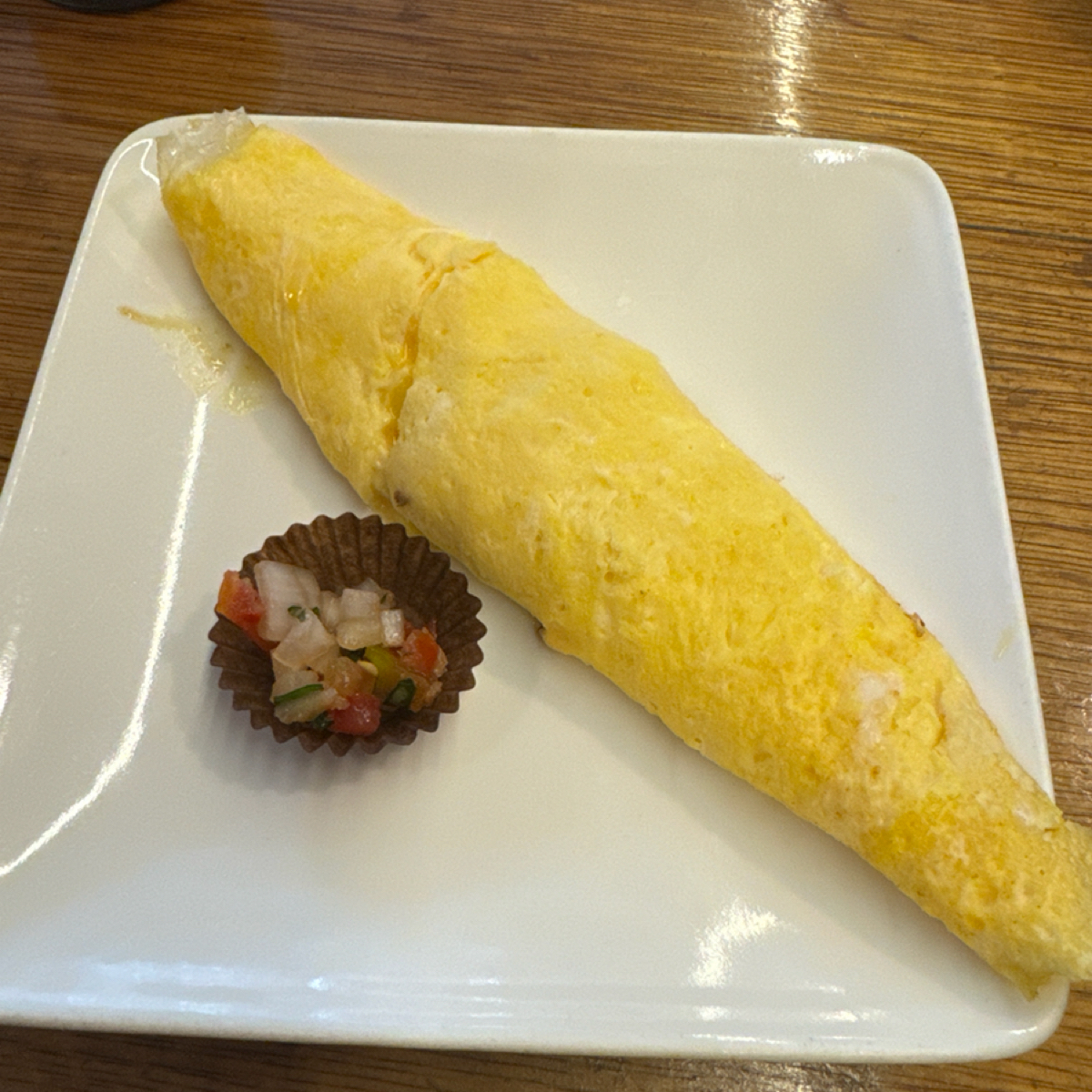 花朵木餐廳 的餐點圖片：單點的歐姆蛋 由食、動、健康 拍攝