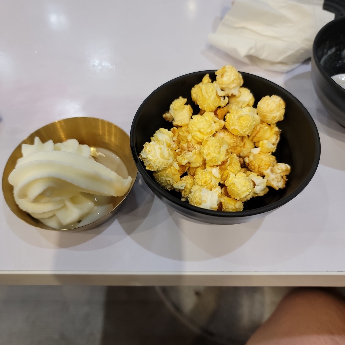 Meal image of 愛將平價牛排 美村店: 爆米花與冰淇淋 shot by Leo
