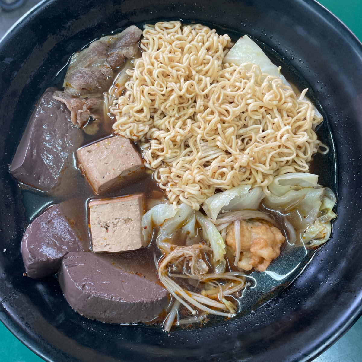 Vibe image of 新貳拾壹食堂 加熱滷味 新莊花生堂:  shot by 愛食客小k