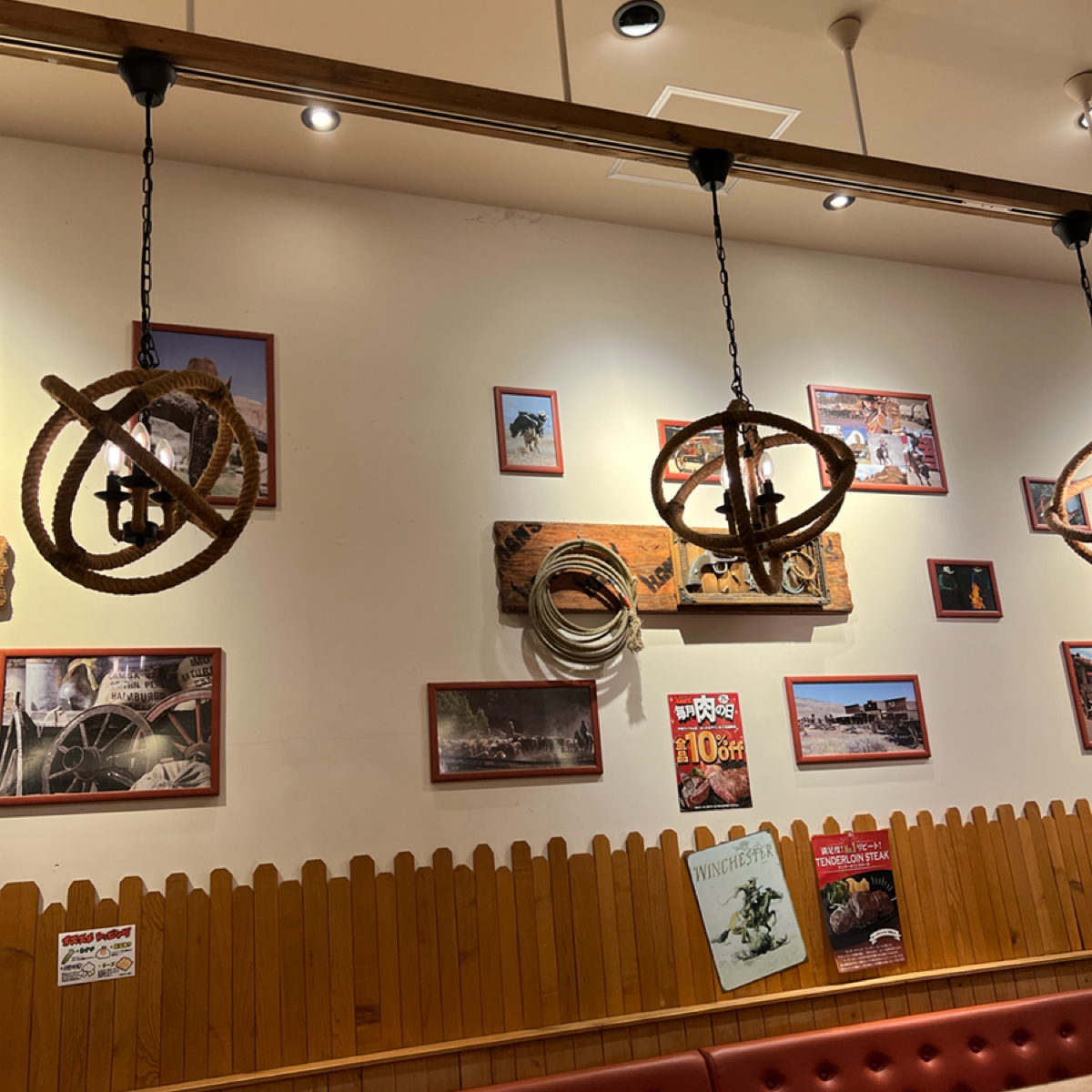 Vibe image of JUMBO STEAK HAN’S Okinawa Rycom 永旺 那霸店:  shot by Ryan•X