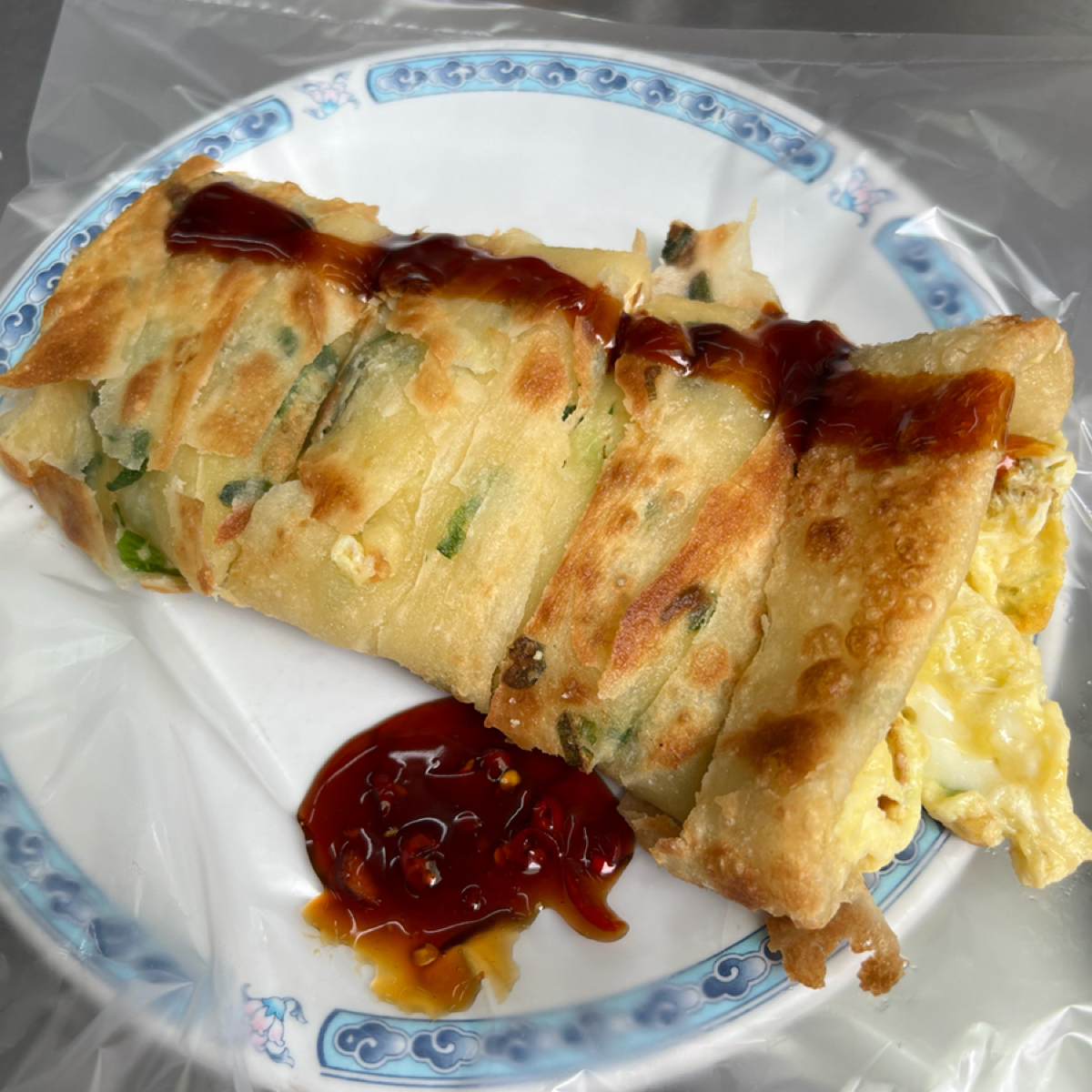 Meal image of 上海蛋餅豆漿大王 總店: 招牌蛋餅 shot by 動吃動吃動吃