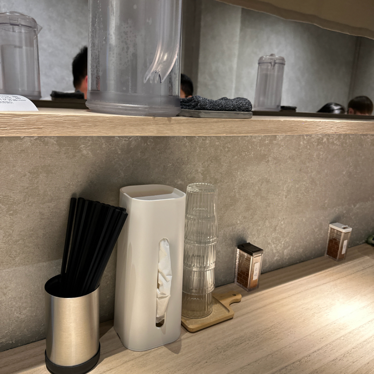 雞吉君拉麵 西門店 の雰囲気の写真： by破產少年 