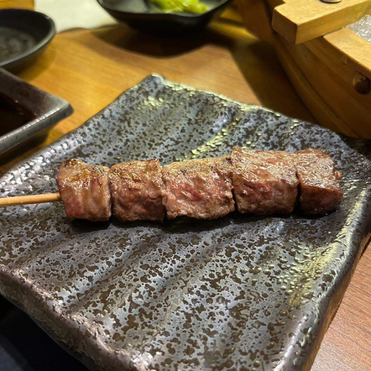 Meal image of 七福狸居酒屋: 牛小排串，好吃！但是好貴 $180 💸 shot by 阿官