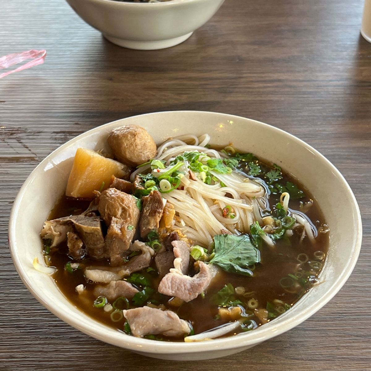 Meal image of 大城老船麵  大立旗艦店:  shot by Kevin