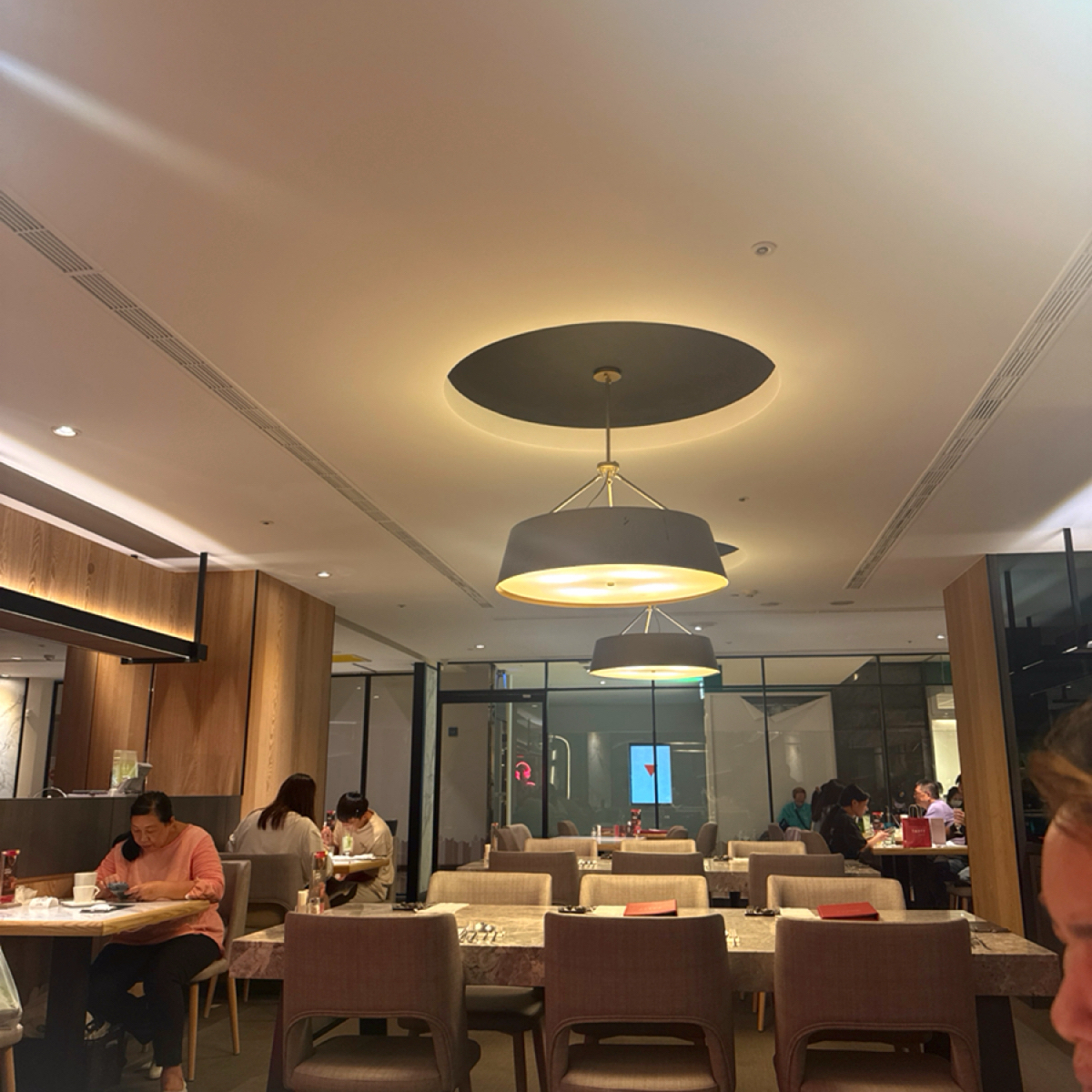 TASTY西堤淡水中山店 の雰囲気の写真： byyishiuan 