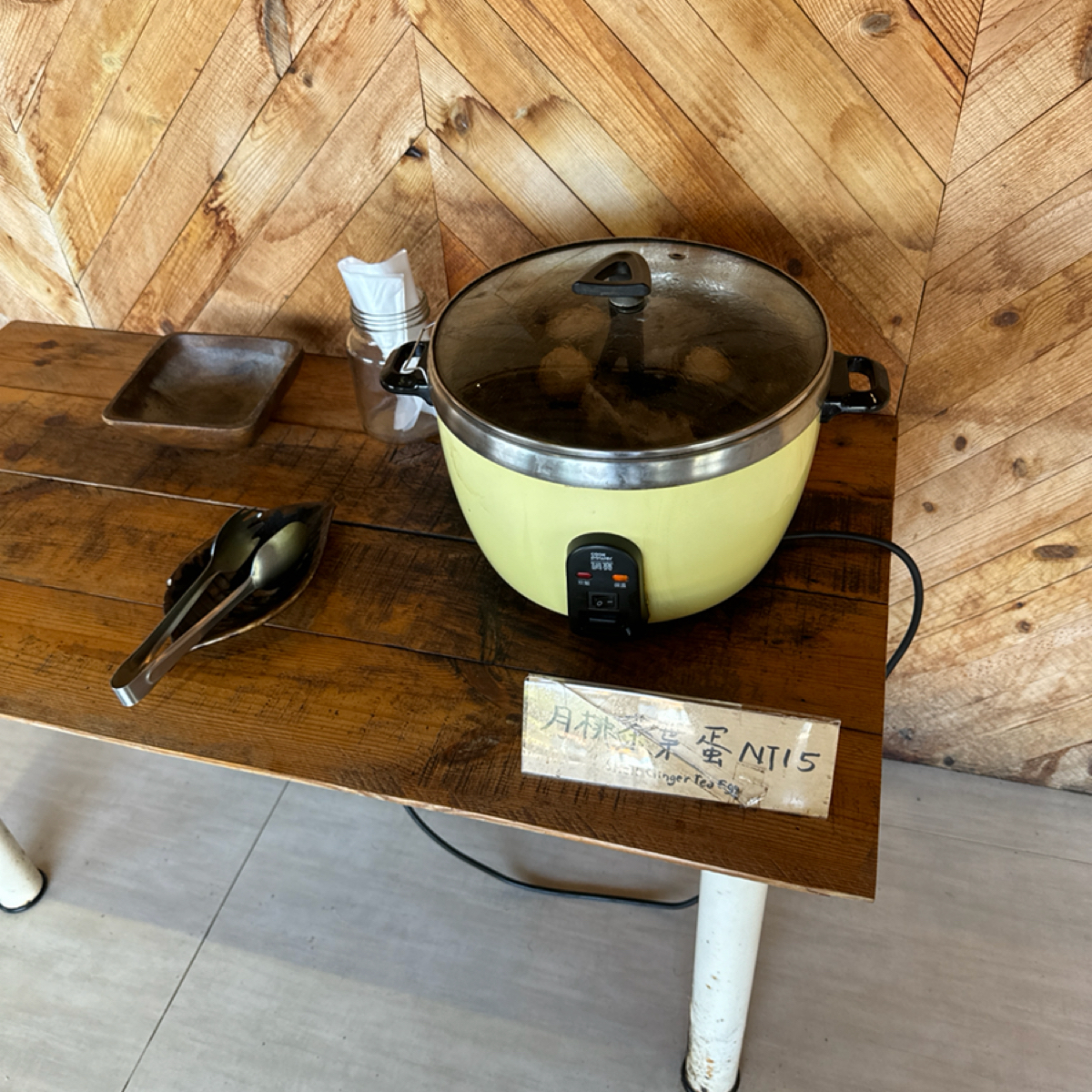 Meal image of 新太平洋1號店——奚卜蘭遊客中心: 月桃葉的茶葉蛋 shot by 食、動、健康