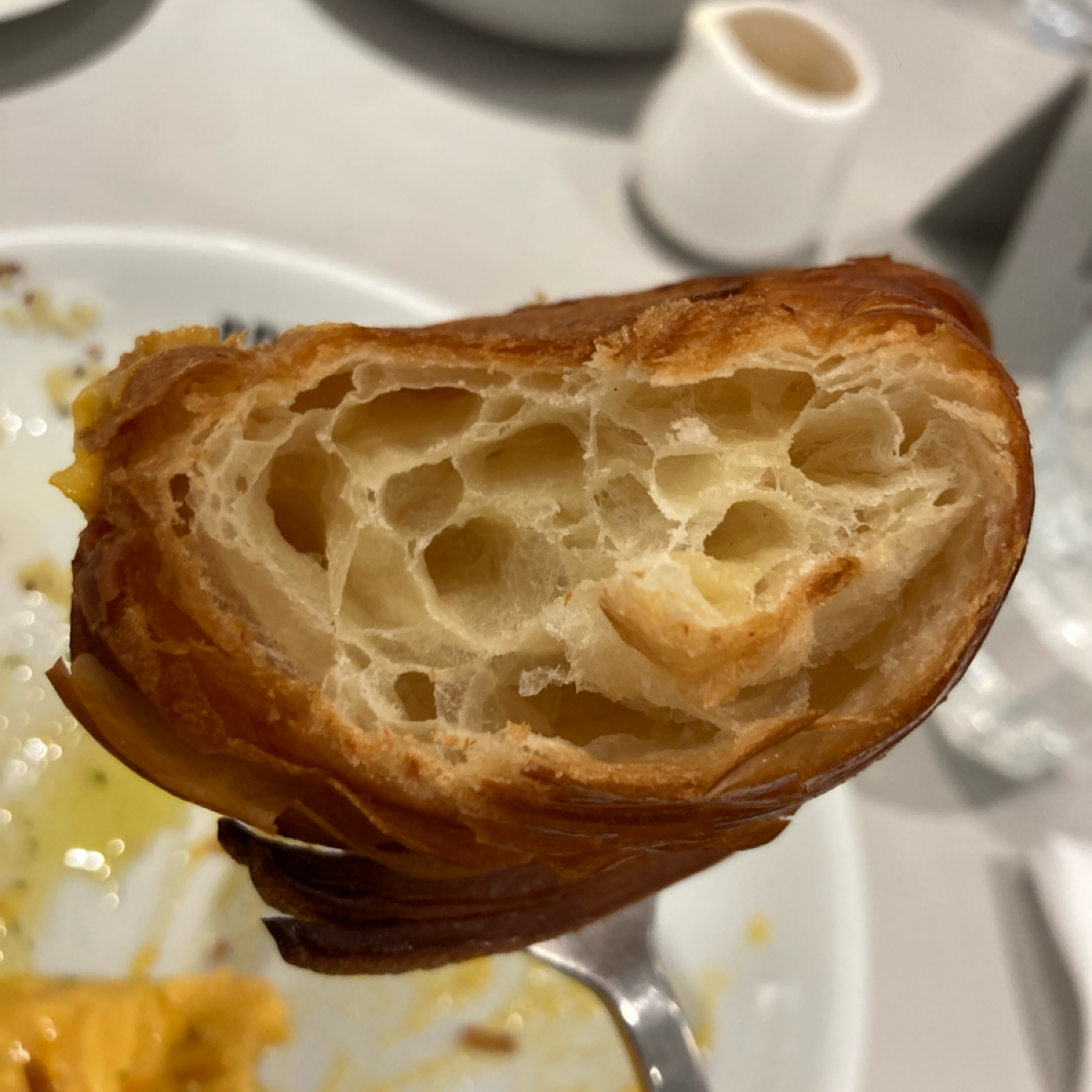 BRUN不然 信義店 のレストランの写真：可頌 by小蛙 