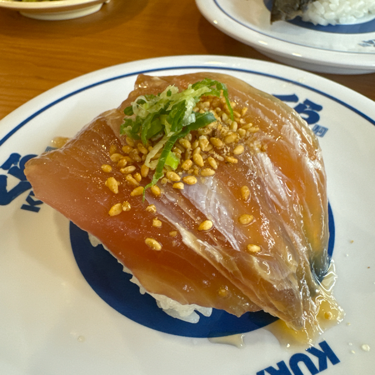 くら寿司 藏壽司 高雄漢神巨蛋店 的餐點圖片： 由三口元 拍攝