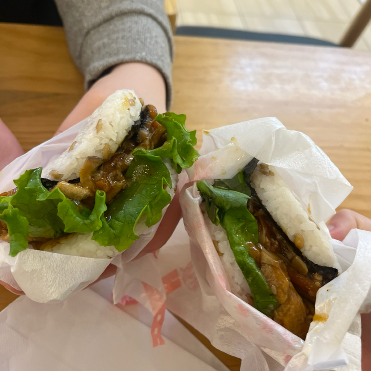 Meal image of 摩斯漢堡 台中榮總店:  shot by Qoo