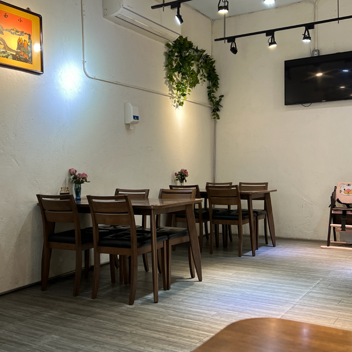 Vibe image of 御噂醇汁牛肉麵（水田店）:  shot by 兔子