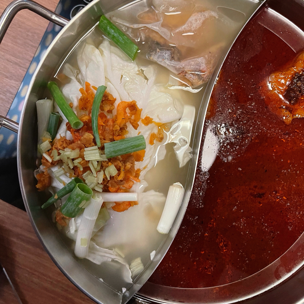 Meal image of 半扮鍋苑 鴛鴦麻辣火鍋:  shot by 尼克到處吃美食