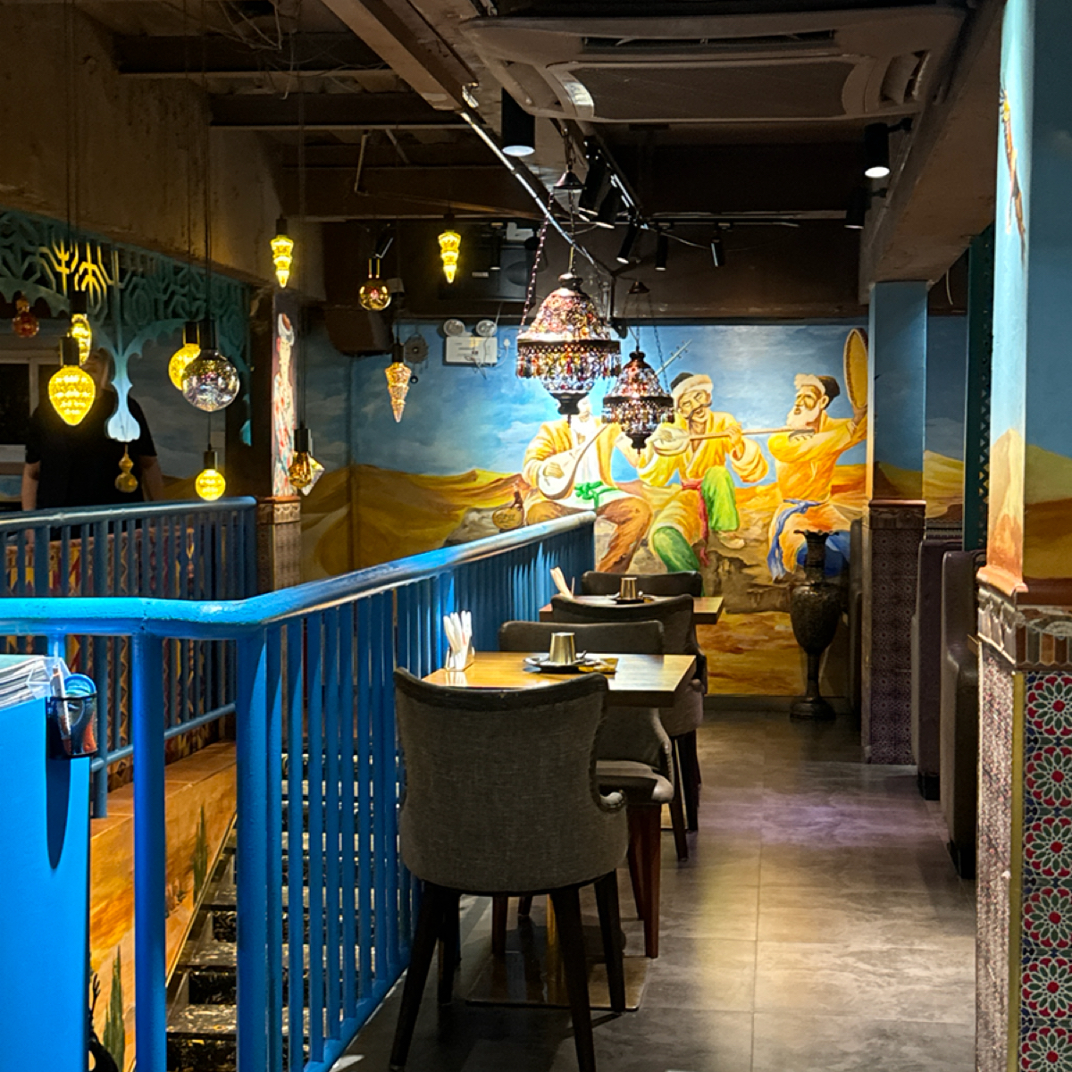 Vibe image of 盾亚新疆餐厅 （松江万达广场店):  shot by 不能被老婆發現