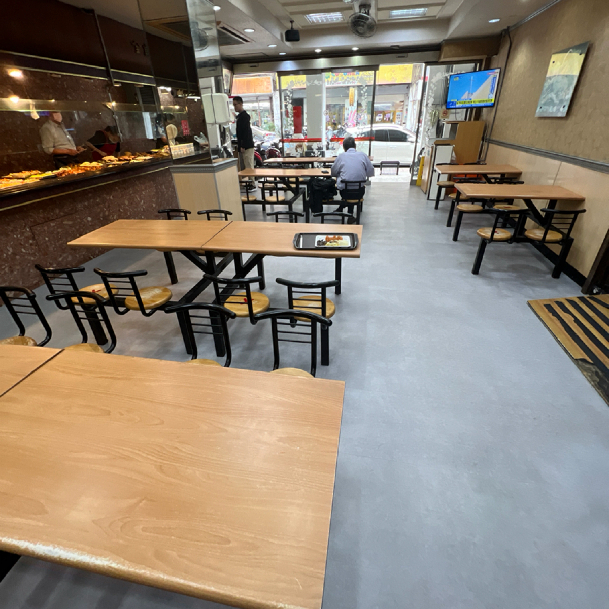 飯點美饌自助餐 （原阿忠自助餐） の雰囲気の写真：座位區 by動吃動吃動吃 