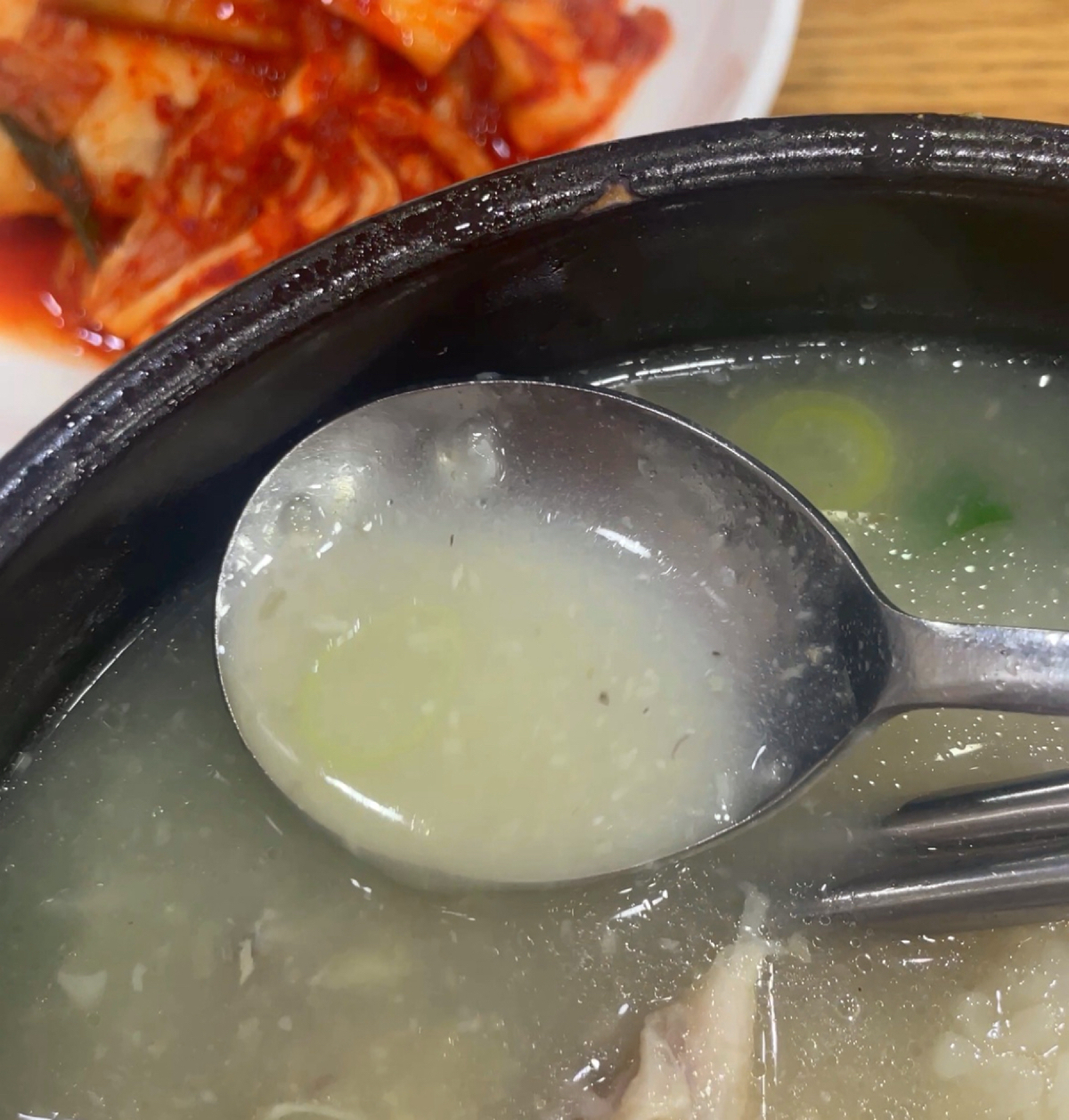 百年土種蔘雞湯 백년토총삼계탕 のレストランの写真： byHIH J 