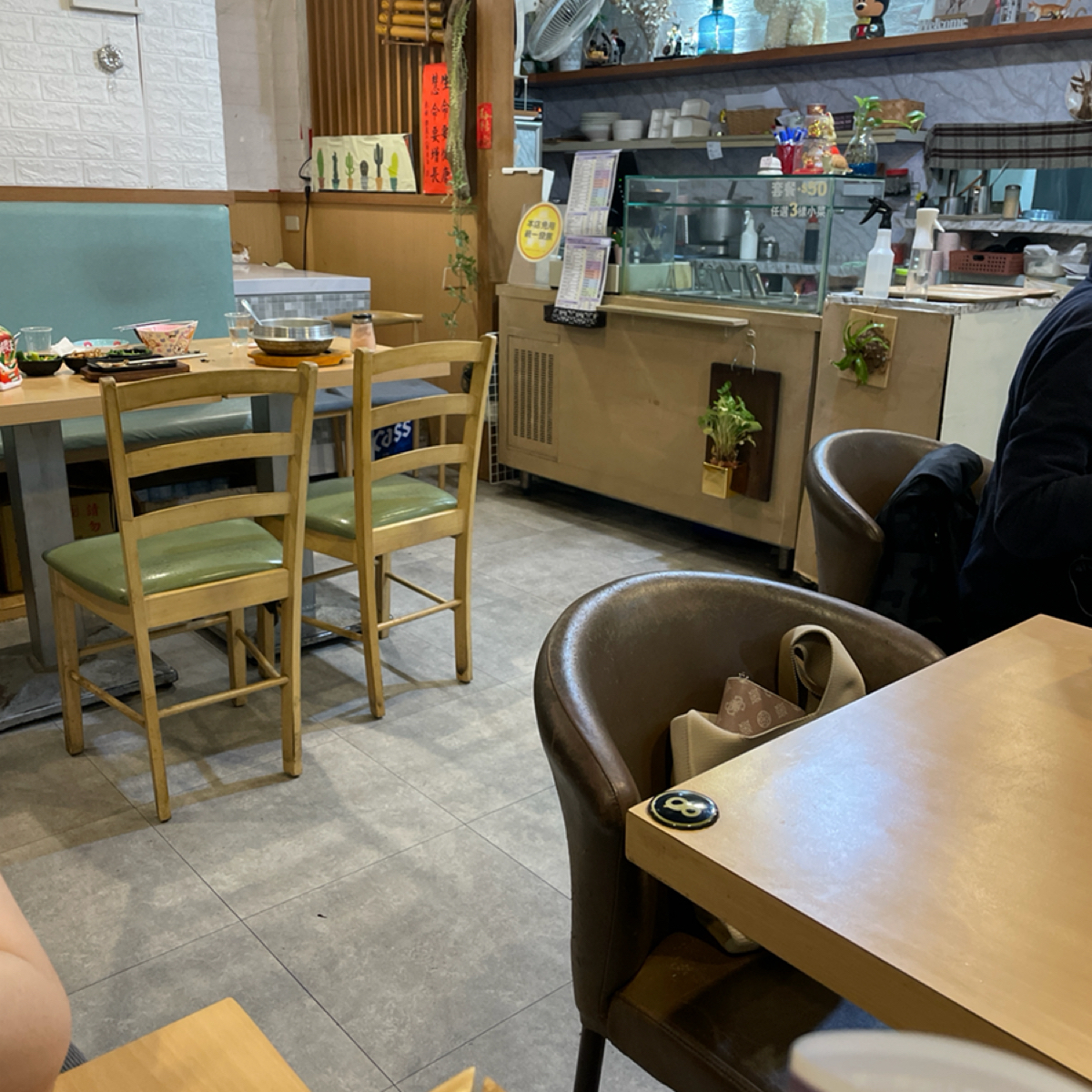 Vibe image of 韓流 韓式料理 板橋國光店: 店內 shot by Nizone