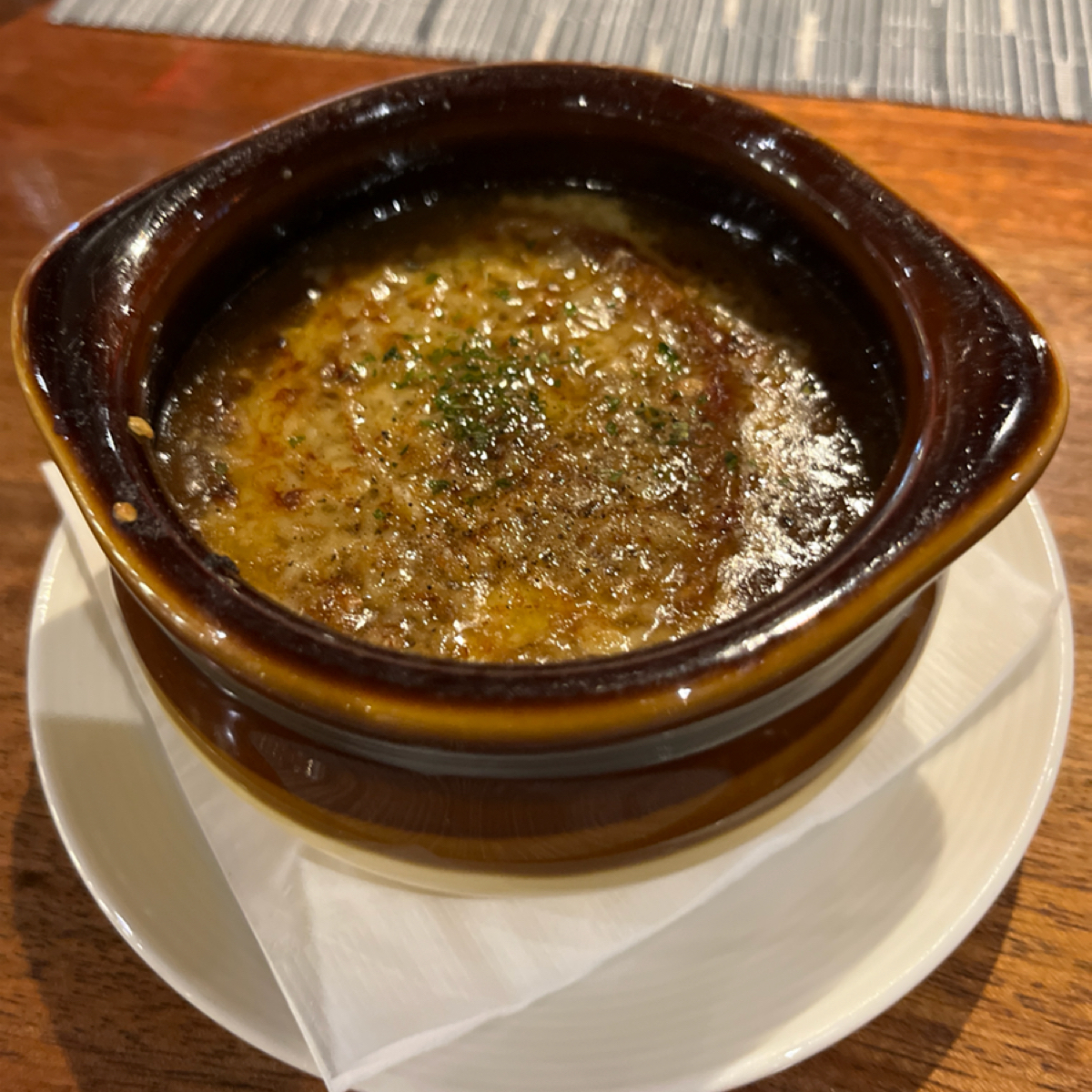 美福乾式熟成牛排館 Fresh &amp; Aged Italian steak house 的餐點圖片：非常好喝的洋蔥湯，但貴貴（$380） 由阿官 拍攝